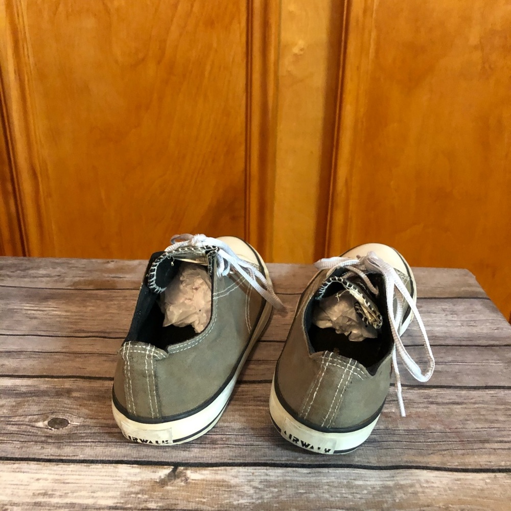 Forrest Green Airwalk Shoes - Picture 3 of 8